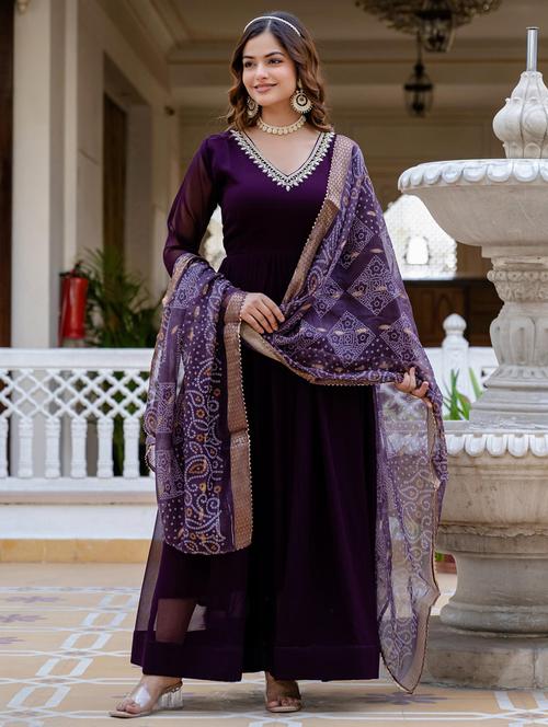 women embroidered long sleeve anarkali kurta with dupatta set - 21920945 - Very Small Image - 1