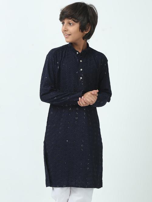 boys embroidered mandarin neck kurta - 21924885 - Very Small Image - 1