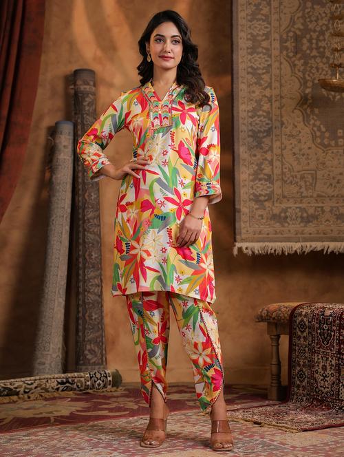 women floral printed three quarter sleeve dhoti kurta set - 21925580 - Very Small Image - 1
