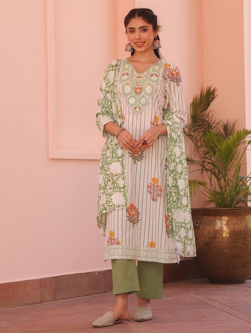 women three quarter sleeve kurta pant with dupatta set - 21925591 - Very Small Image - 1