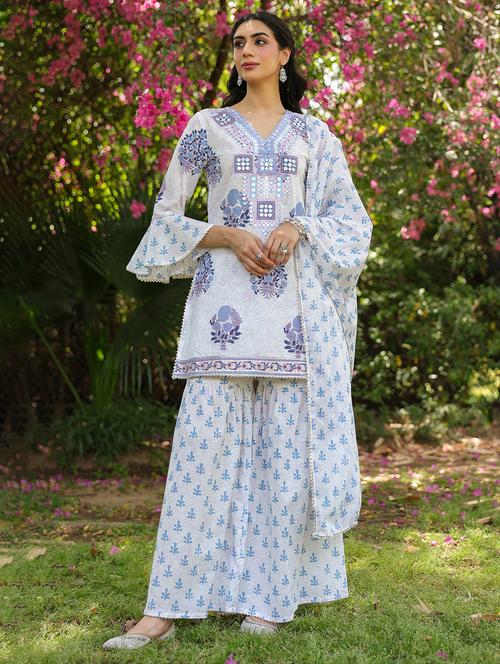 women bell sleeve kurta sharara with dupatta set - 21925593 - Very Small Image - 1