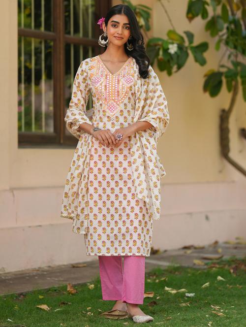 women three quarter sleeve kurta pant with dupatta set - 21925620 - Very Small Image - 1
