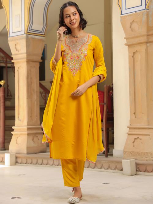 women three quarter sleeve kurta pant with dupatta set - 21925640 - Very Small Image - 1