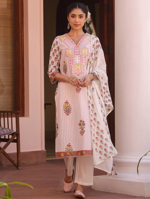 women three quarter sleeve kurta pant with dupatta set - 21925656 - Very Small Image - 1