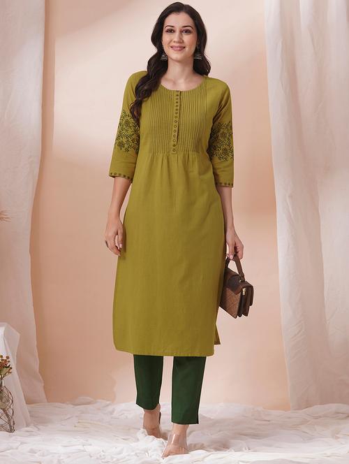 women three quarter sleeve straight kurta - 21925773 - Very Small Image - 1