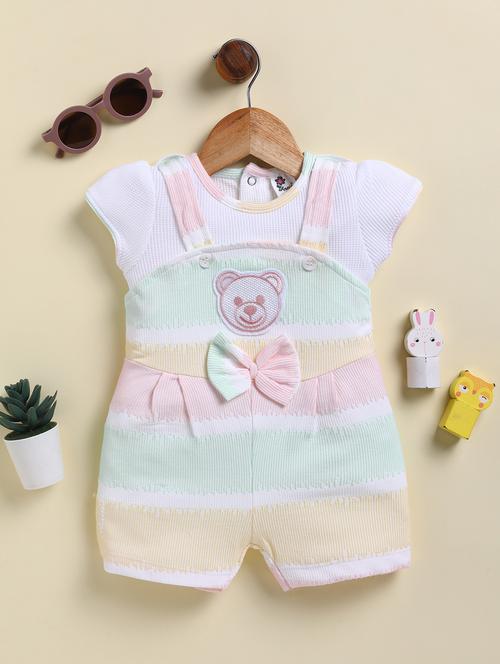 kids printed t-shirt with dungree set - 21925801 - Very Small Image - 1