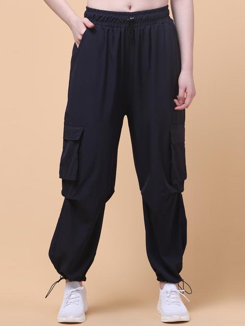 women solid mid rise relaxed fit cargo - 21931499 - Very Small Image - 1