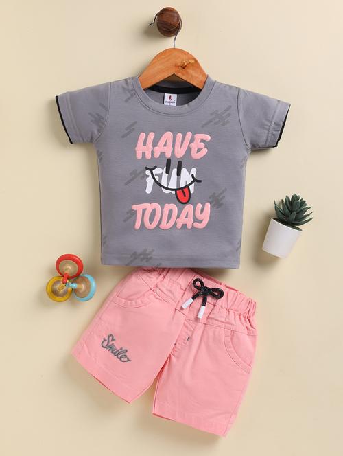 boys printed t-shirt & short co-ord set - 21931994 - Very Small Image - 1