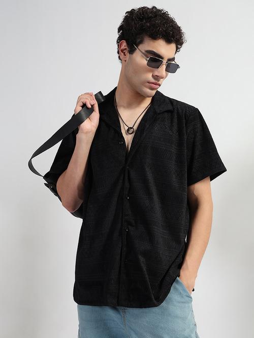 Men Textured Cuban Collar Short Sleeve Loose Fit Shirt - 21933672 - Very Small Image - 1