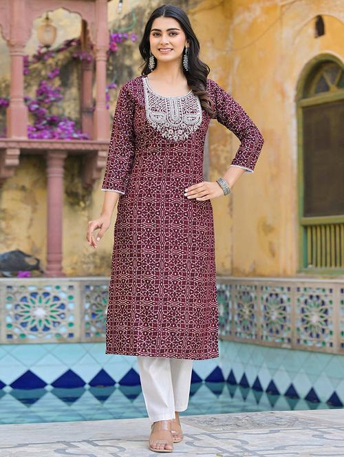 women three quarter sleeve straight kurta - 21933986 - Very Small Image - 1