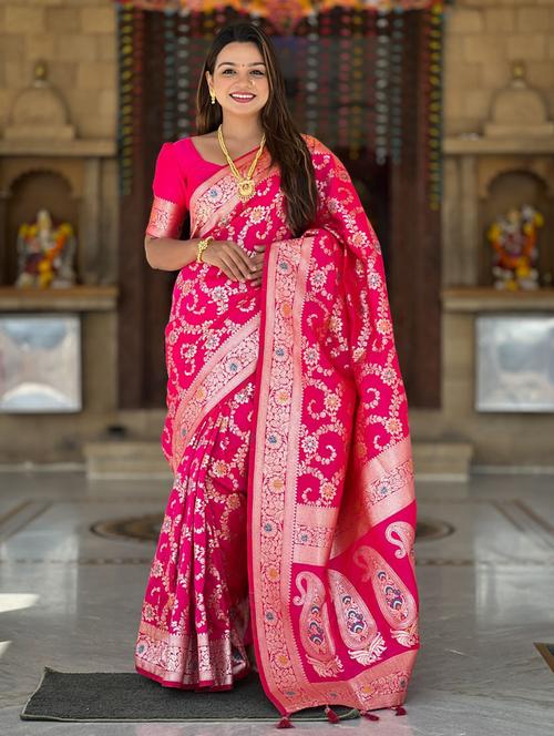 women self design banarasi saree with blouse - 21935122 - Very Small Image - 1