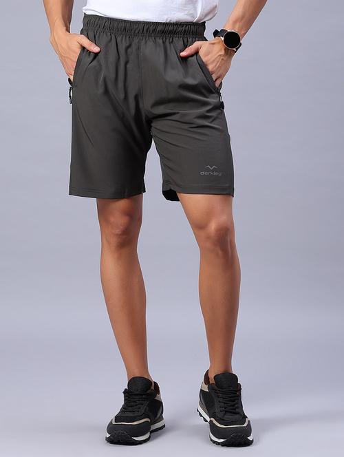 men solid mid rise regular fit shorts  - 21935436 - Very Small Image - 1