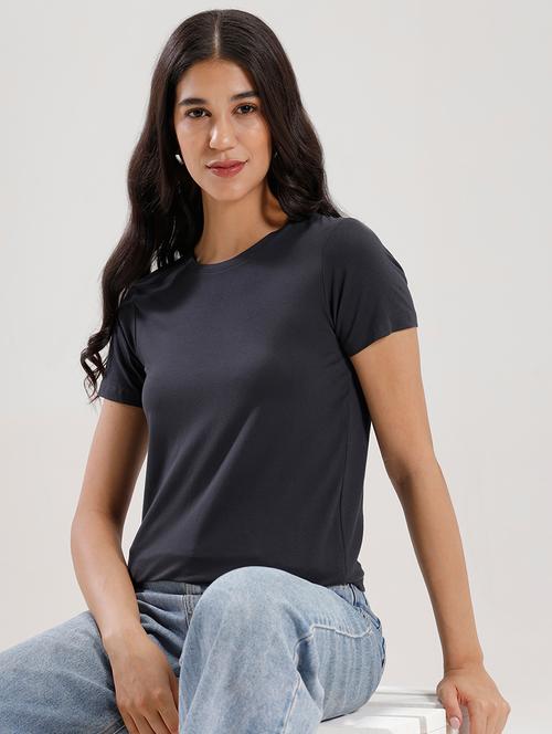 Women Solid Short Sleeve Regular Fit T-shirt - 21936010 - Very Small Image - 1