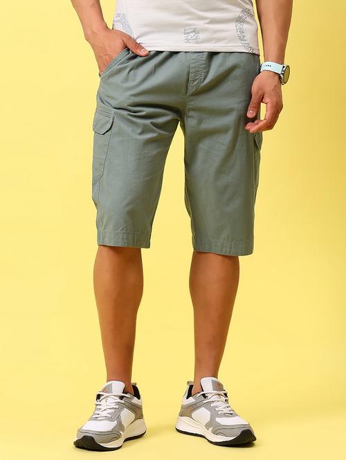 men grey solid mid rise regular fit cargo short - 21936809 - Very Small Image - 1