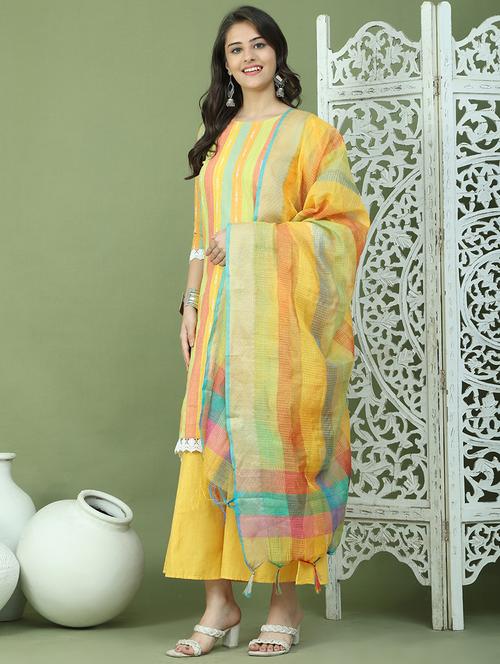 women three quarter sleeve kurta palazzo with dupatta set - 21940057 - Very Small Image - 1