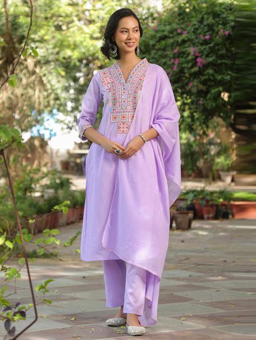 women three quarter sleeve kurta pant with dupatta set - 21941542 - Very Small Image - 1