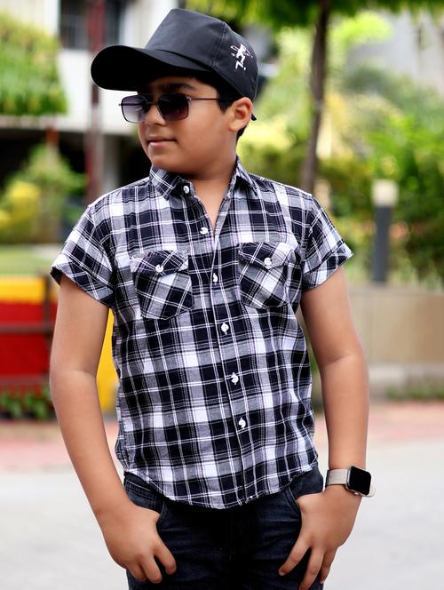 boys checkered short sleeve casual shirt - 21944728 - Very Small Image - 1