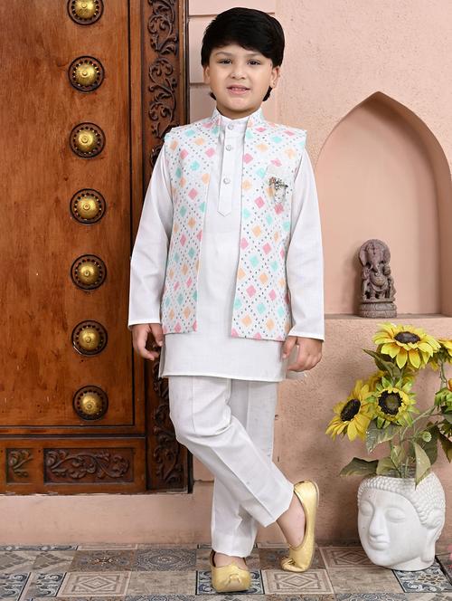 boys embroidered mandarin neck sherwani set - 21946714 - Very Small Image - 1