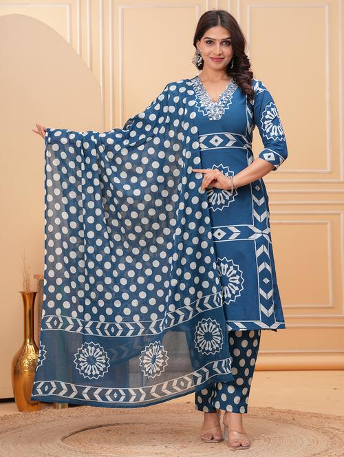 women three quarter sleeve kurta pant with dupatta set - 21948501 - Very Small Image - 1