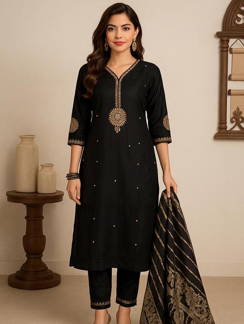 women three quarter sleeve kurta pant with dupatta set - 21954143 - Very Small Image - 1