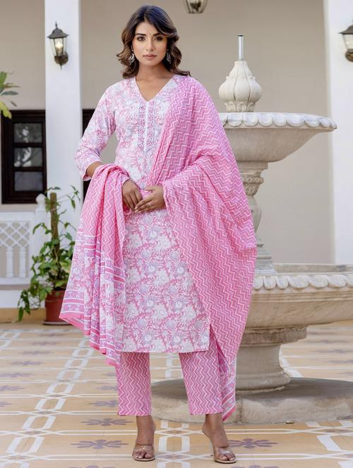 women three quarter sleeve kurta pant with dupatta set - 21956168 - Very Small Image - 1