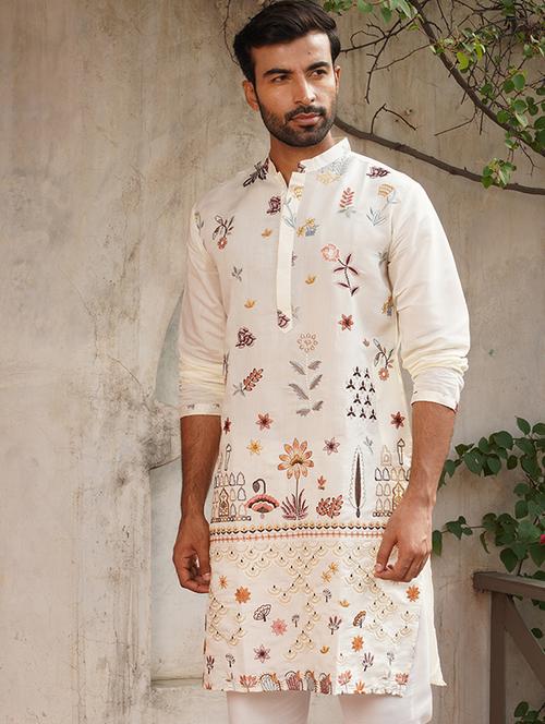 men embroidered mandarin neck long kurta - 21959440 - Very Small Image - 1