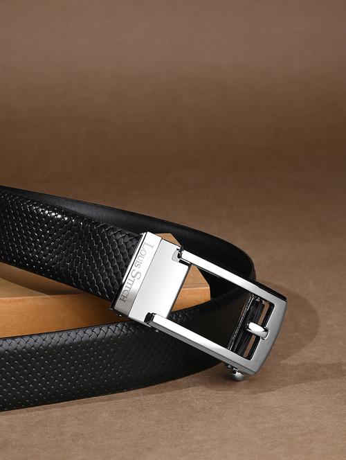 men black manual buckle leather belt - 21960236 - Very Small Image - 1
