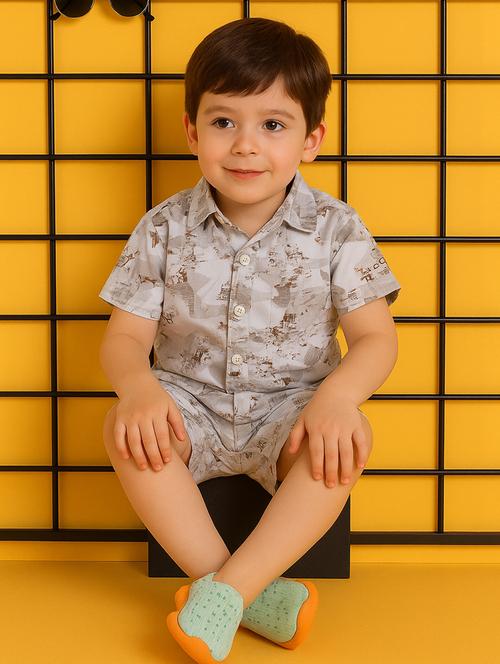 boys printed shirt & shorts co-ord set - 21961610 - Very Small Image - 1