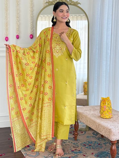 women three quarter sleeve kurta pant with dupatta set - 21961650 - Very Small Image - 1