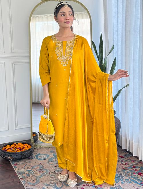 women three quarter sleeve kurta pant with dupatta set - 21961660 - Very Small Image - 1