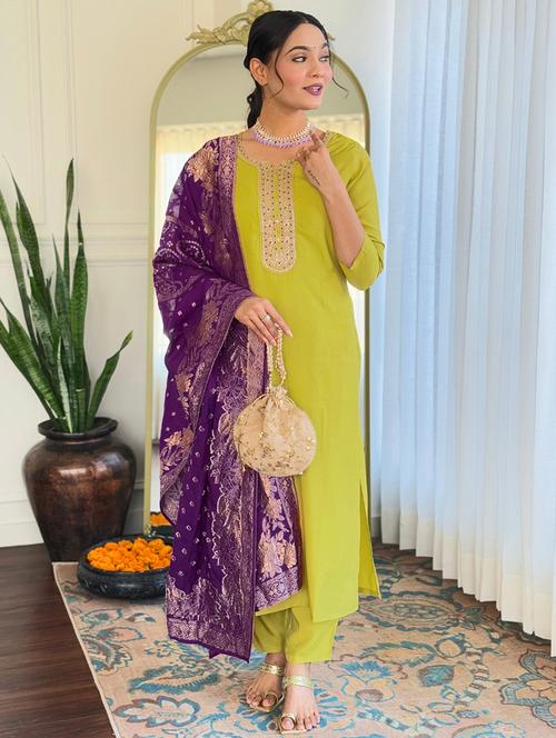 women three quarter sleeve kurta pant with dupatta set - 21961666 - Very Small Image - 1