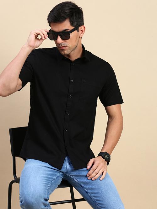 men solid short sleeve regular fit casual shirt - 21962100 - Very Small Image - 1