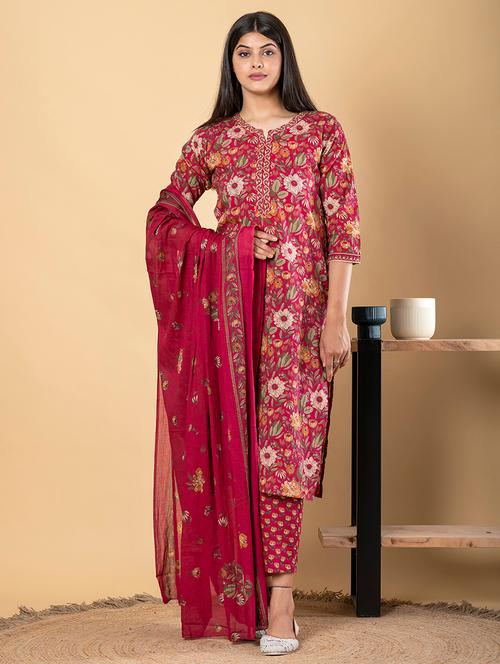 women three quarter sleeve kurta pant with dupatta set - 21962177 - Very Small Image - 1