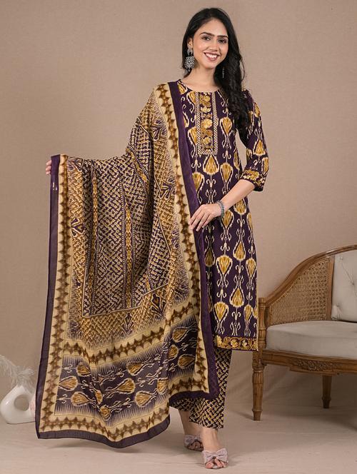 women three quarter sleeve kurta pant with dupatta set - 21962235 - Very Small Image - 1