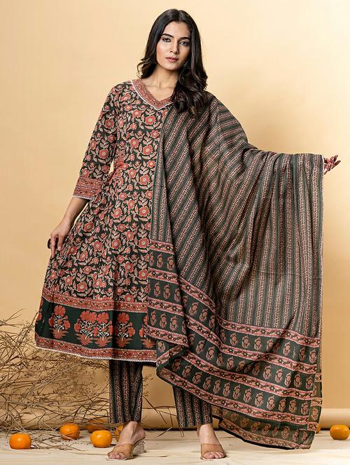 women three quarter sleeve kurta pant with dupatta set - 21962322 - Very Small Image - 1