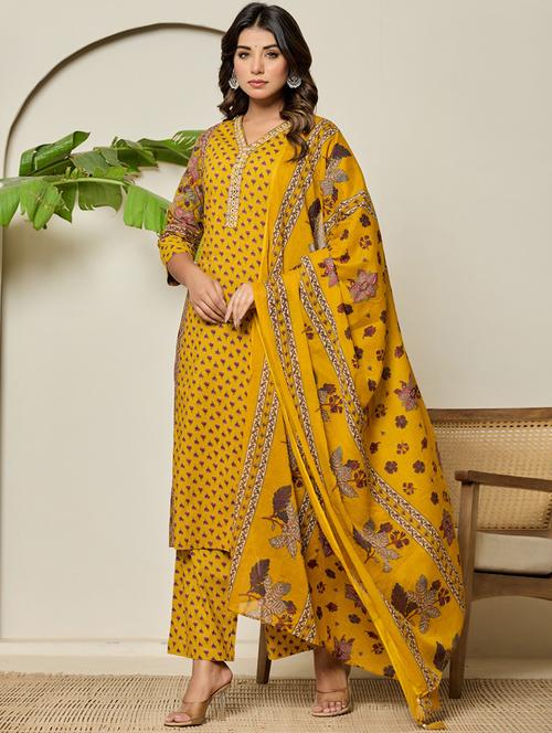 women three quarter sleeve kurta pant with dupatta set - 21963421 - Very Small Image - 1