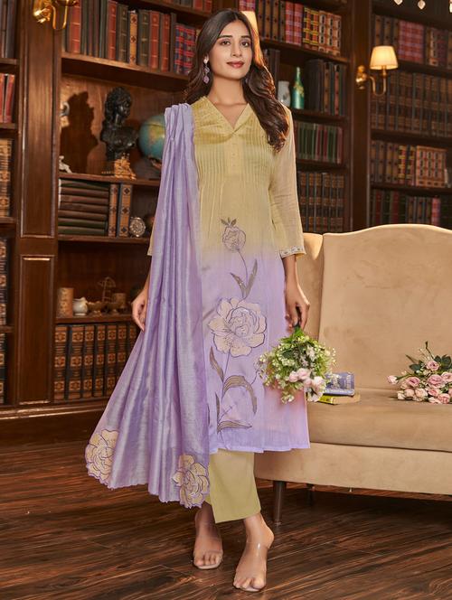 women three quarter sleeve kurta pant with dupatta set - 21963425 - Very Small Image - 1