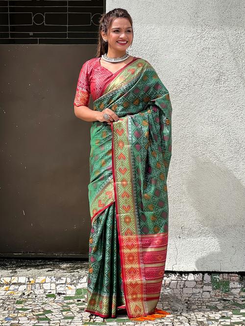 women self design patola saree with blouse - 21964303 - Very Small Image - 1