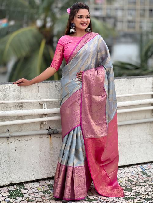 women self design bordered saree with blouse - 21964952 - Very Small Image - 1