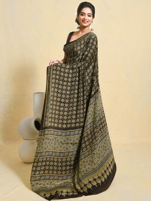women printed casual wear saree with blouse - 21965617 - Very Small Image - 1