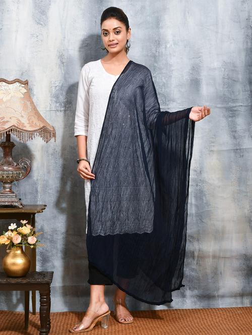 women solid with work embroidered dupatta  - 21965746 - Very Small Image - 1