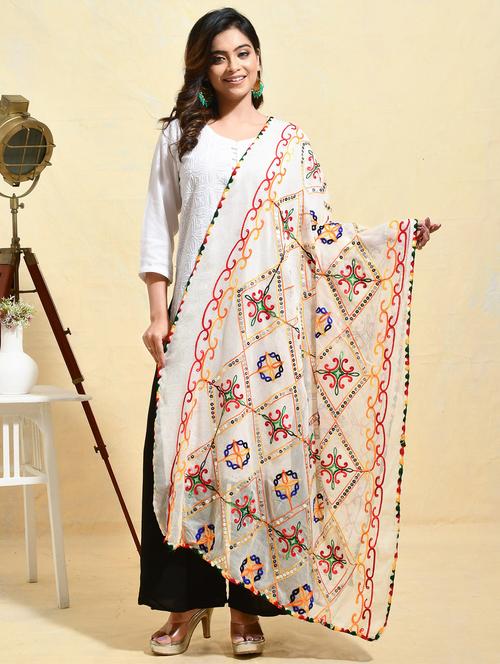women solid with work embroidered dupatta  - 21965756 - Very Small Image - 1