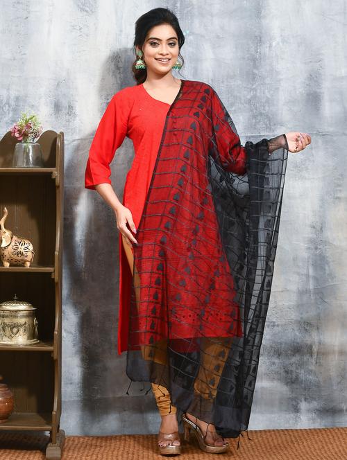 women black self design dupatta - 21965778 - Very Small Image - 1