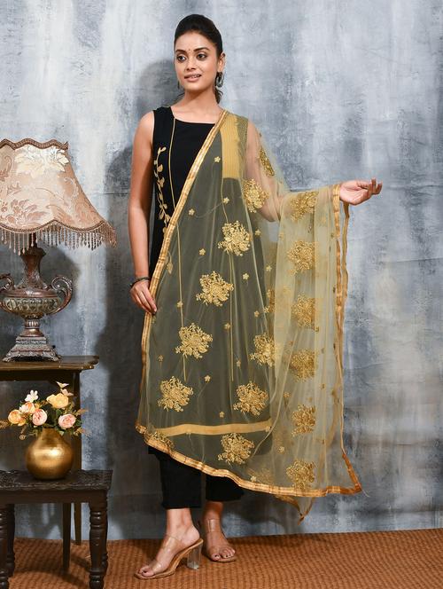 women solid with work embroidered dupatta  - 21965843 - Very Small Image - 1