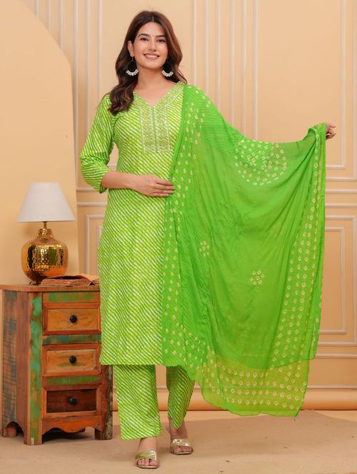women three quarter sleeve kurta pant with dupatta set - 21966749 - Very Small Image - 1
