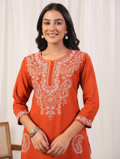 women embroidered notch neck straight kurti - 21969644 - Very Small Image - 1