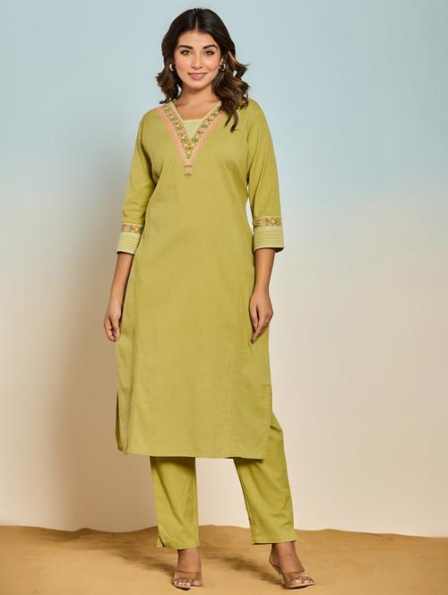 women three quarter sleeve kurta pant set - 21969684 - Very Small Image - 1