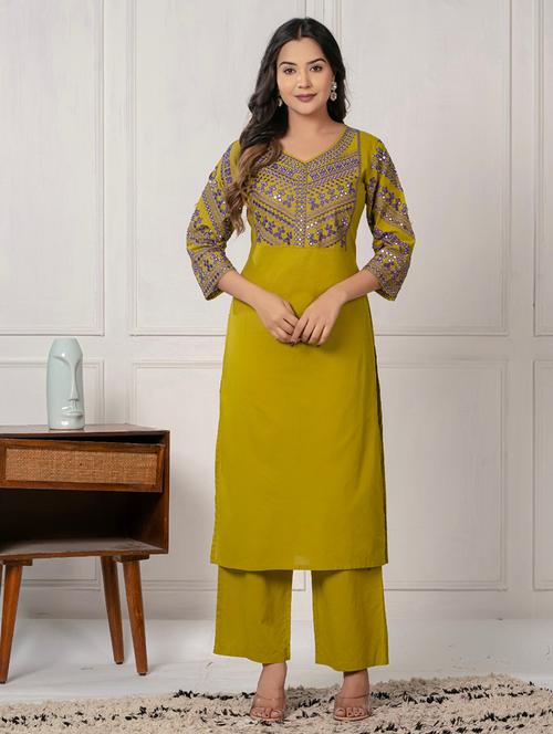 women three quarter sleeve kurta pant set - 21969695 - Very Small Image - 1