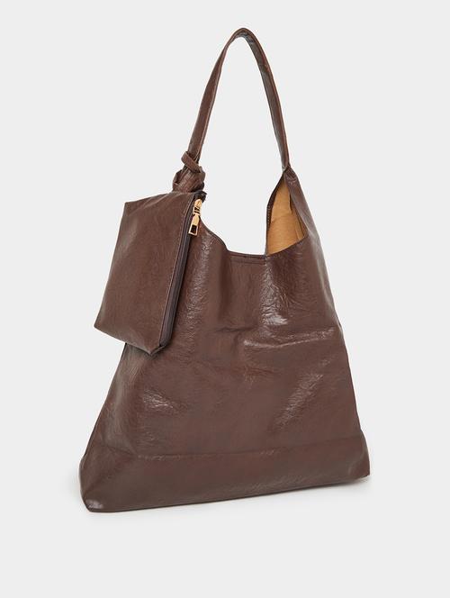 brown textured pu shoulder bag with pouch - 21971494 - Very Small Image - 1