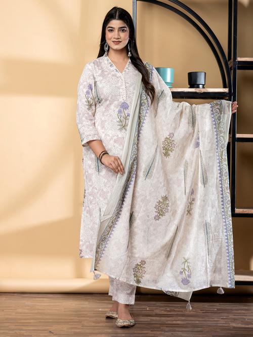 women three quarter sleeve kurta pant with dupatta set - 21972299 - Very Small Image - 1